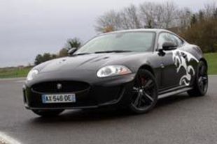 JAGUAR XKR Black Cat