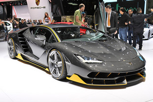 LAMBORGHINI Centenario LP770-4