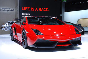 LAMBORGHINI Gallardo Super Trofeo Stradale