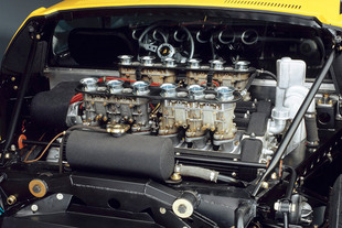 LAMBORGHINI Miura