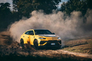 LAMBORGHINI Urus Performante