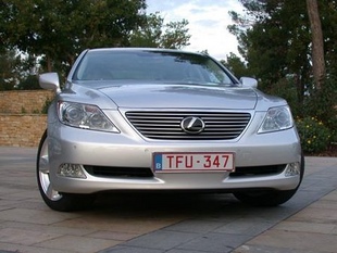 LEXUS LS 460