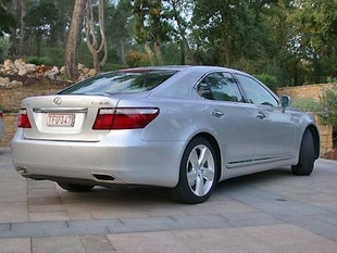 LEXUS LS 460