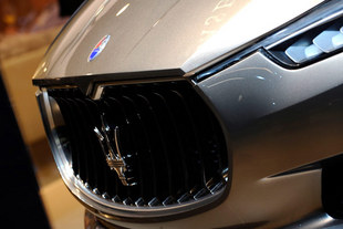 MASERATI Kubang