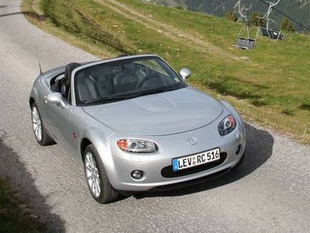 MAZDA MX-5 Roadster Coupé 1.8