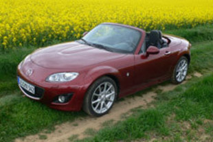 Essai MAZDA MX-5 2.0 Roadster coupé (NC)