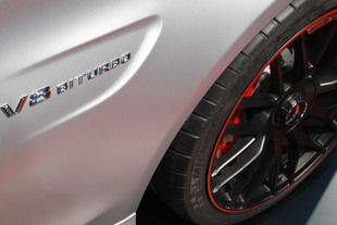 MERCEDES AMG C 63