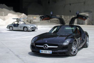 MERCEDES SLS AMG