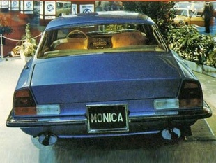 MONICA 560