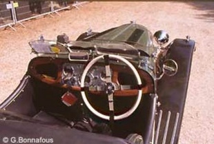 MORGAN Four Four Flat Rad - Festival Automobile Historique 2004 - Page 2.com