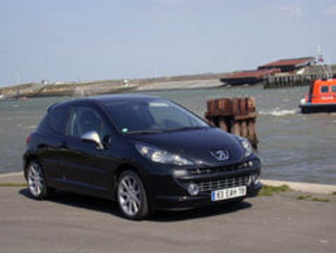 Essai PEUGEOT 207 RC