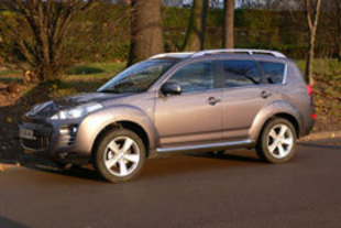 Essai PEUGEOT 4007 HDi DCS