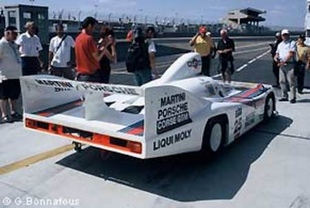 PORSCHE 936