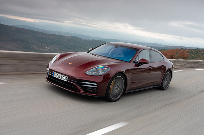 Essai PORSCHE Panamera Turbo S 630 CH, Plus de muscle