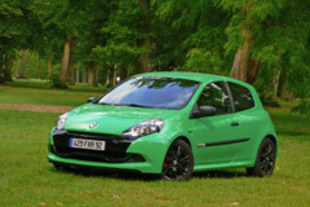 RENAULT Clio 3 RS Vert Alien Cup