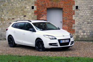 Essai RENAULT Megane III Estate GT220