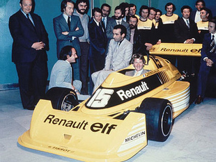 RENAULT RS 01 - 30 ans de Renault F1 - Page 1.com