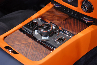 ROLLS ROYCE Dawn