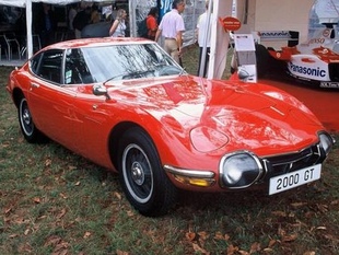 TOYOTA 2000 GT