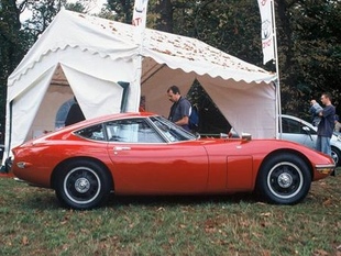 TOYOTA 2000 GT