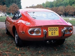 TOYOTA 2000 GT