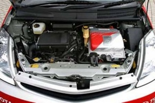 TOYOTA Prius GT