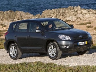 TOYOTA RAV4 D-4D