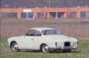 VOLKSWAGEN Karmann-Ghia