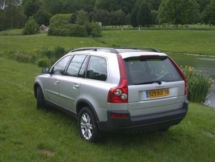 VOLVO XC90 V8