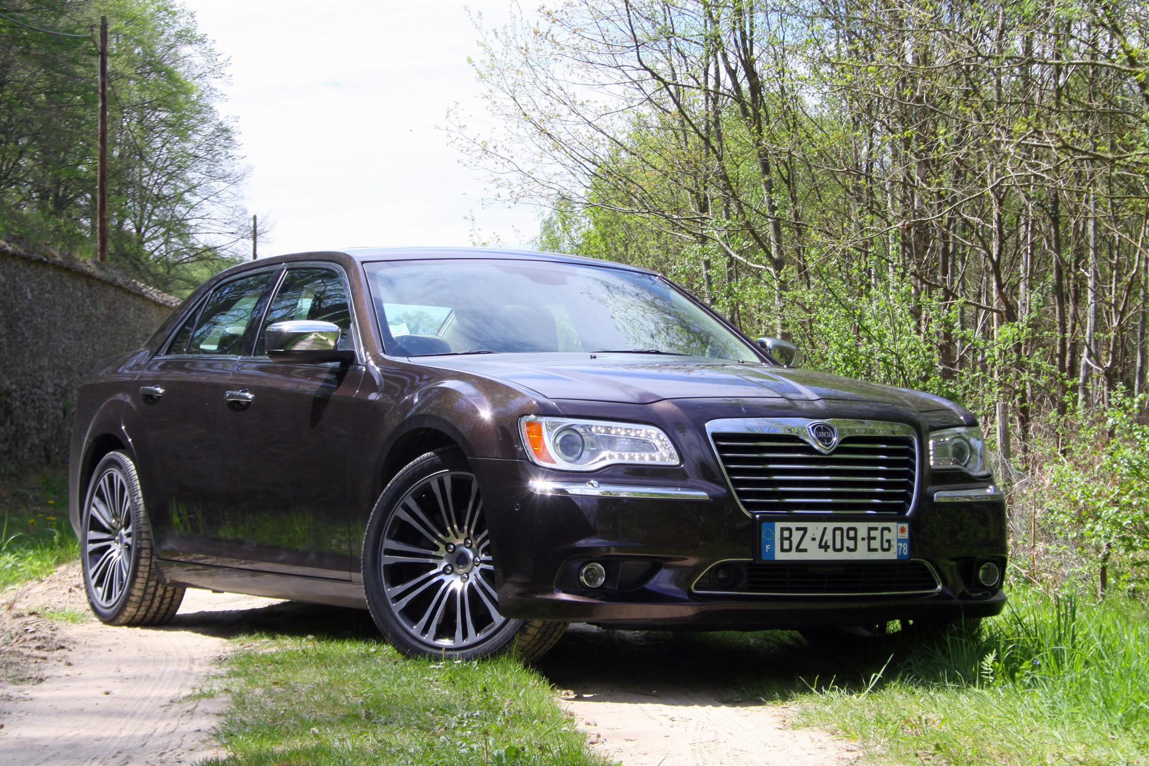 Essai Lancia Thema Motorlegend