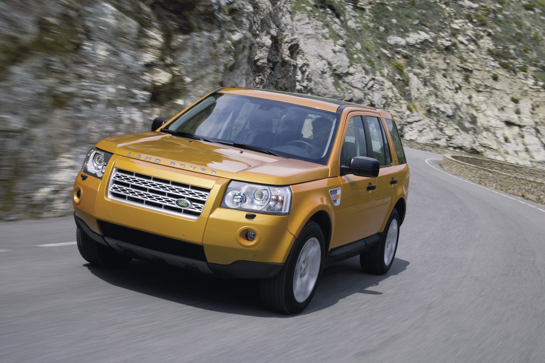 Essai LAND ROVER Freelander 2 Motorlegend