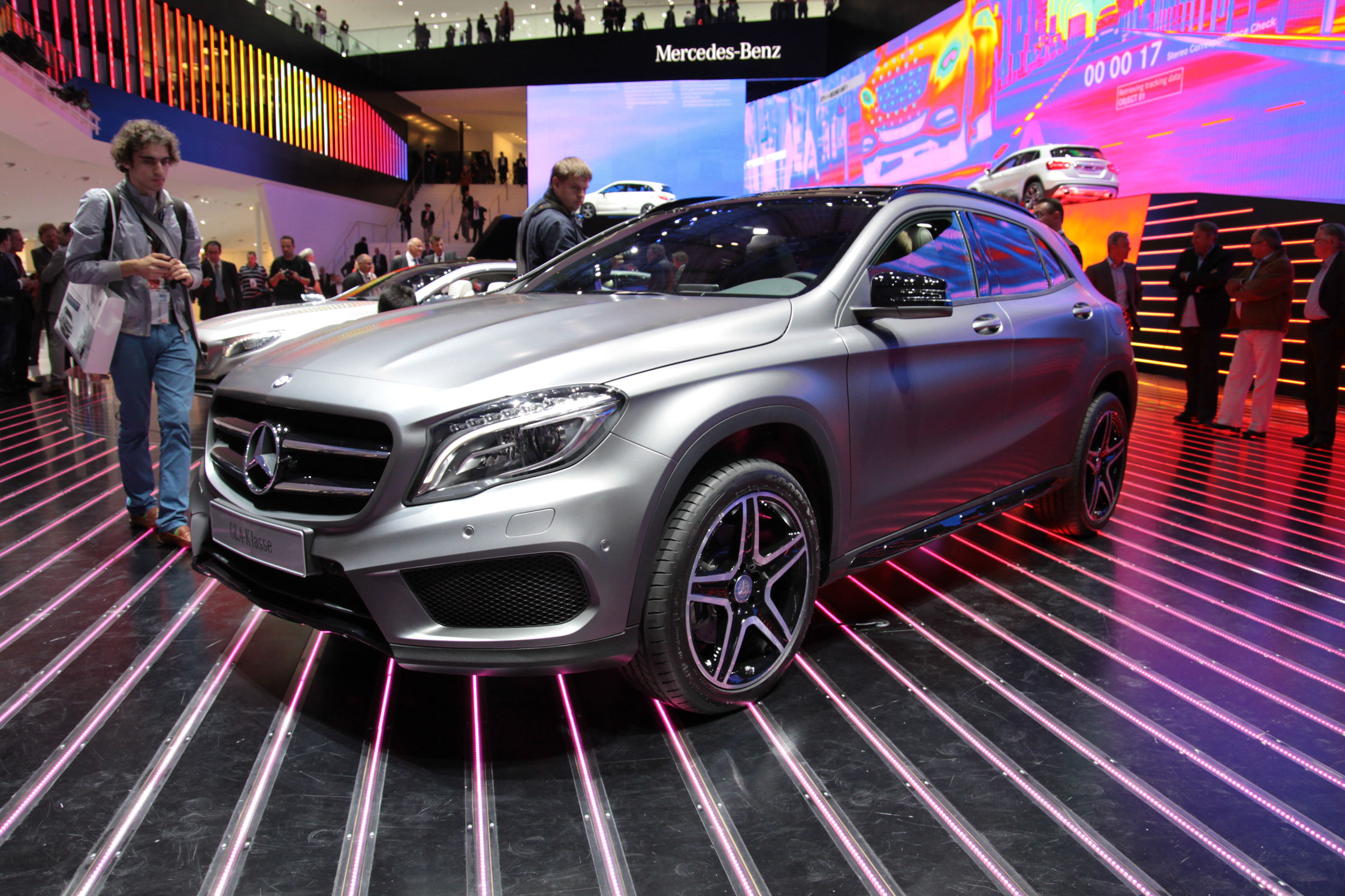 MERCEDES GLA Salon de Francfort 2013