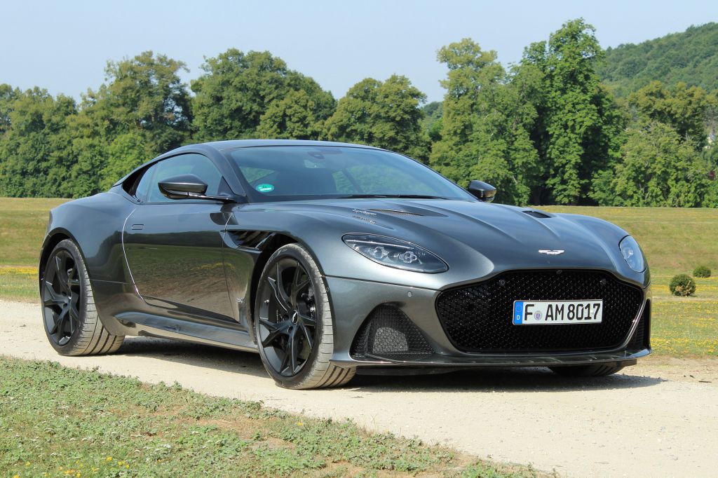 ASTON MARTIN DBS Superleggera