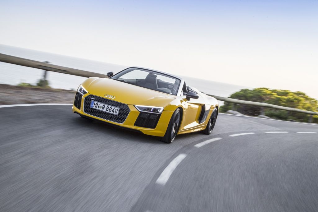 AUDI R8 Spyder V10