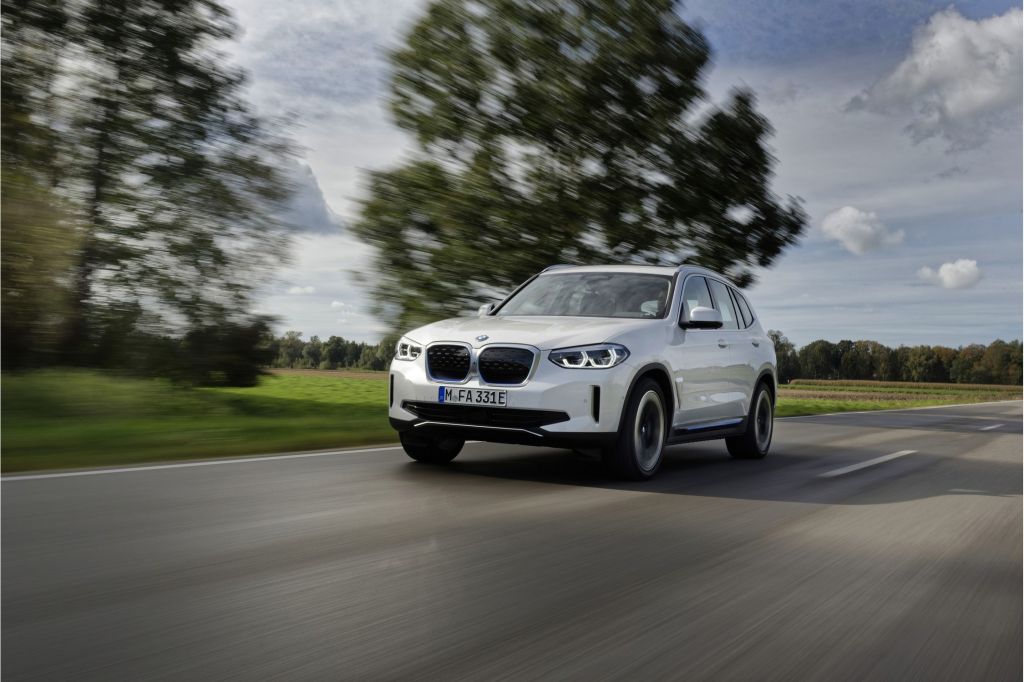 BMW iX3 286 ch Impressive