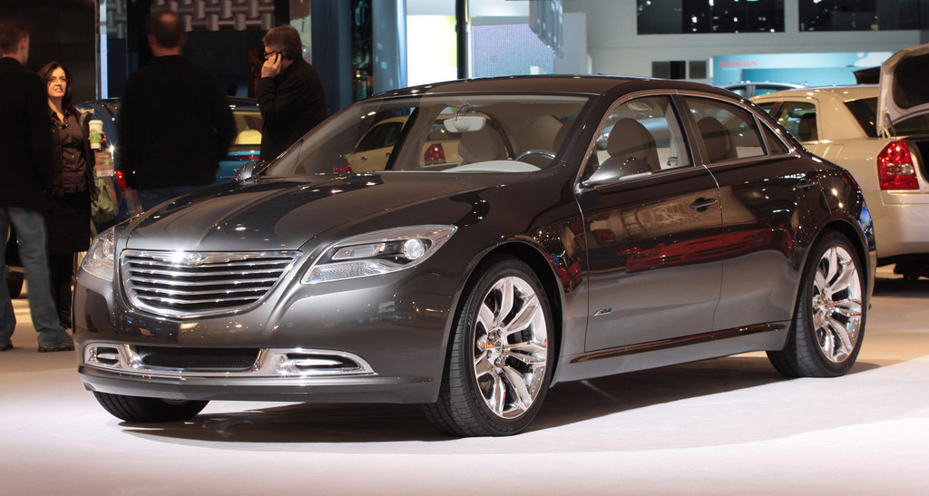 CHRYSLER 200C EV