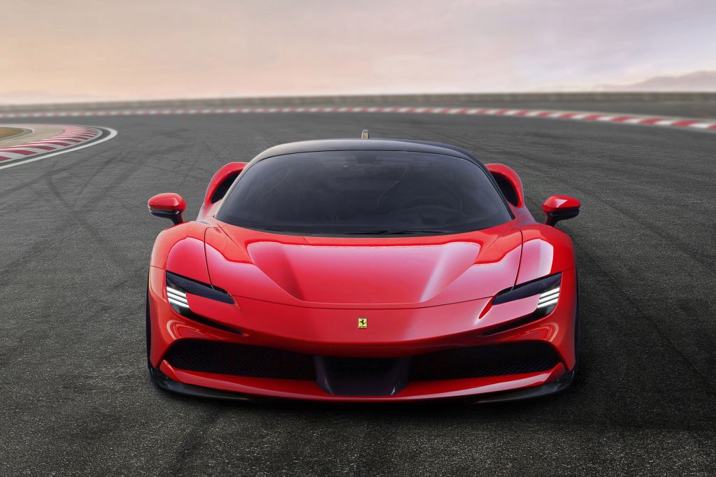 FERRARI SF90 Stradale