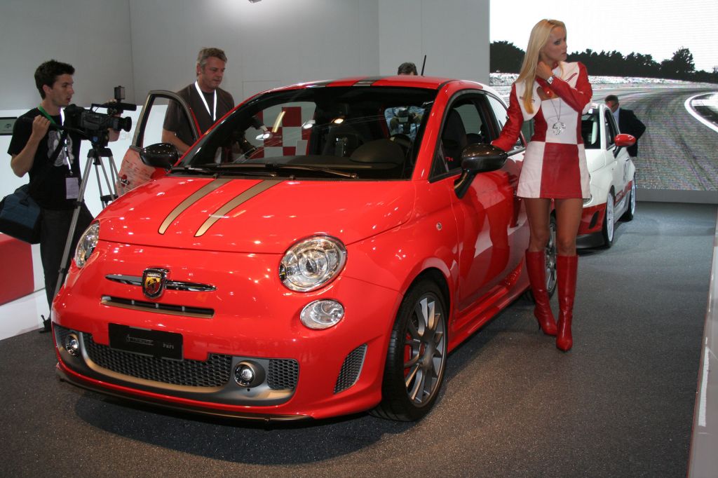 FIAT 500 Abarth 695 Tributo Ferrari