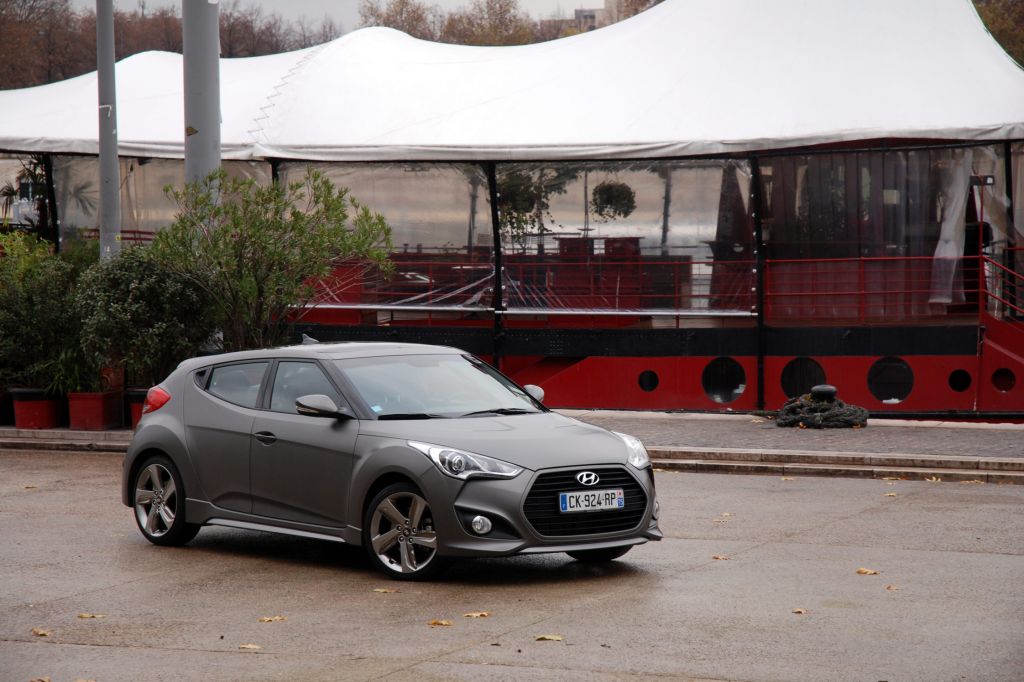 HYUNDAI Veloster Turbo