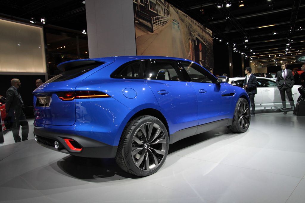 JAGUAR C-X17 Concept