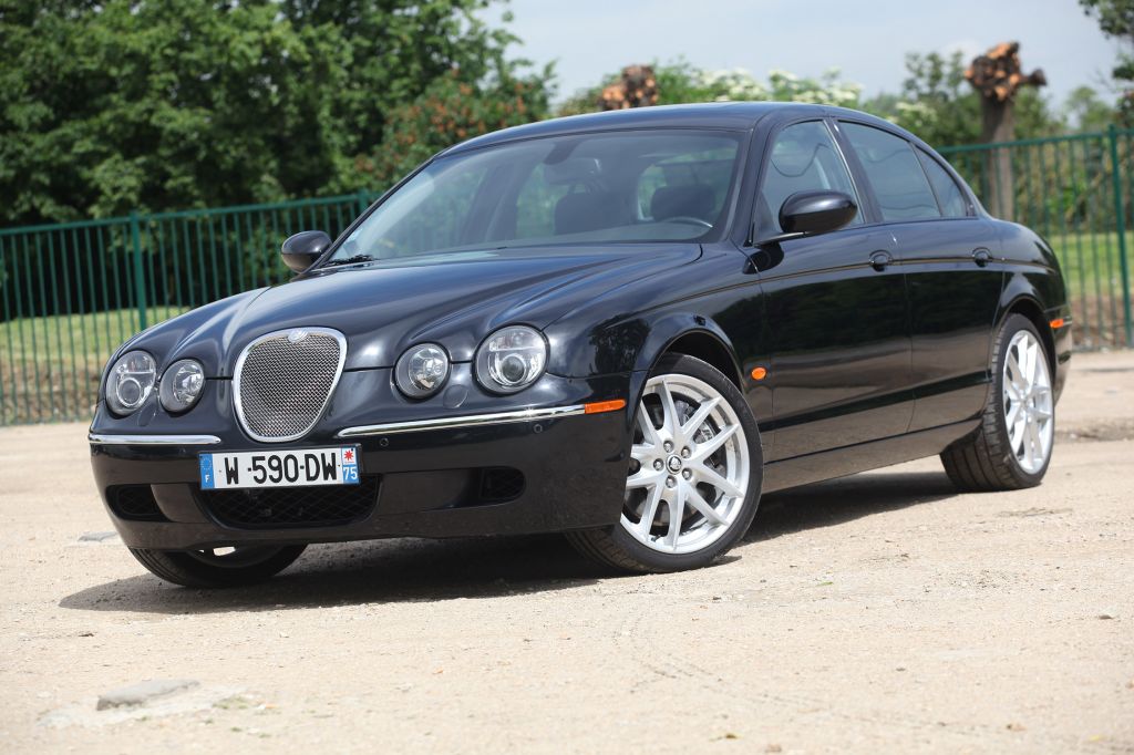 JAGUAR S-Type R