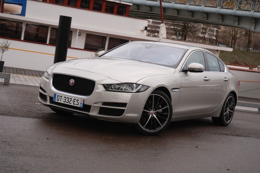 JAGUAR XE 2.0 D 180 ch