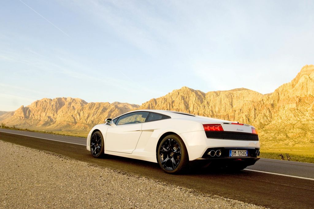 LAMBORGHINI Gallardo LP560-4