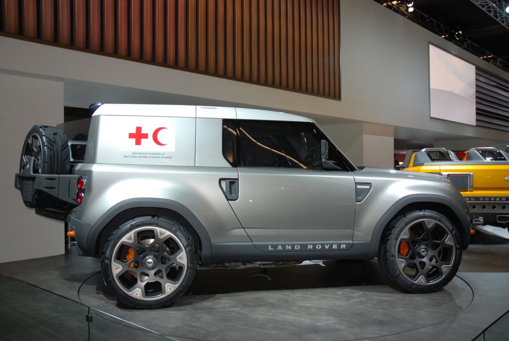 LAND ROVER DC100 Concept