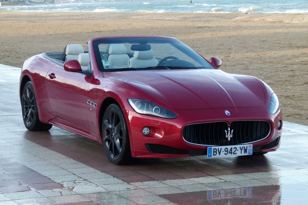 MASERATI GranCabrio Sport