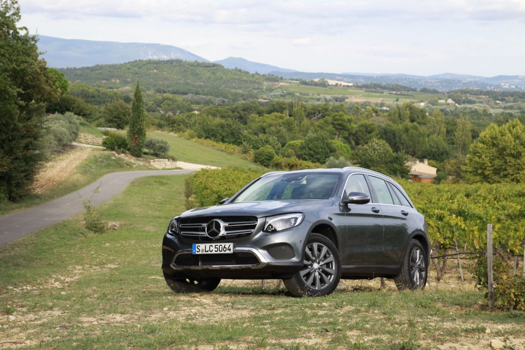 MERCEDES GLC