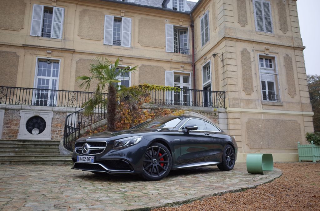 MERCEDES S63 AMG Coupé