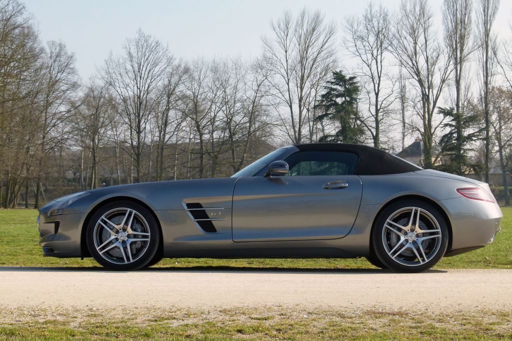 MERCEDES SLS AMG Roadster