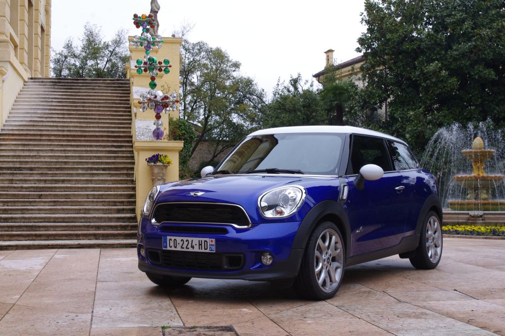 MINI Paceman