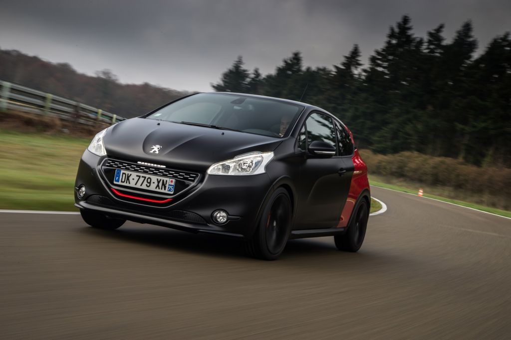 PEUGEOT 208 GTI 30th